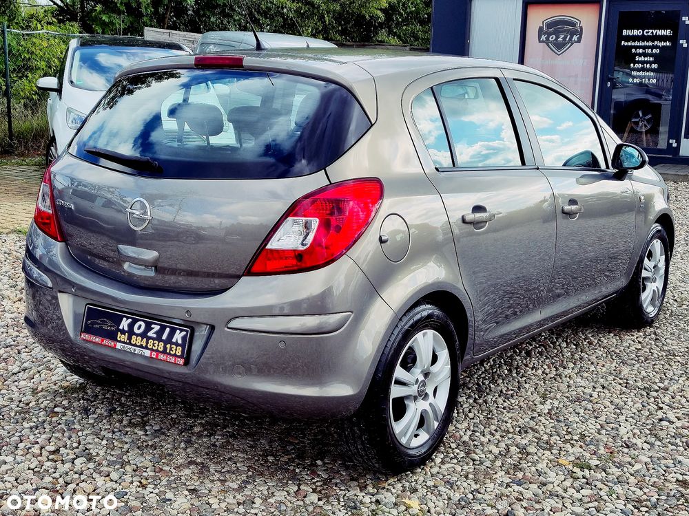 Opel Corsa 1.4 16V Energy - 12