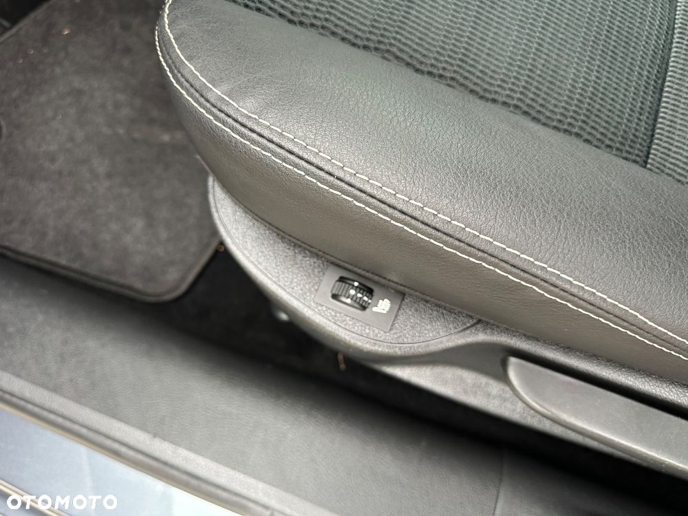 Peugeot 207 95 VTi Premium - 9