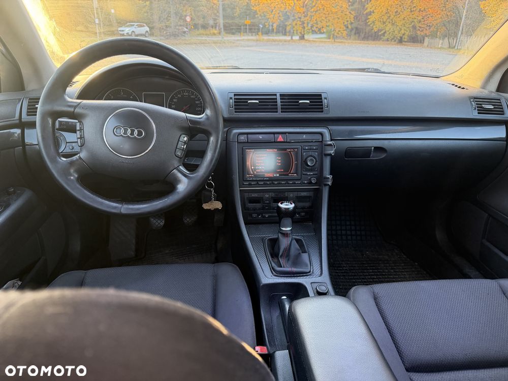 Audi A4 Avant - 5