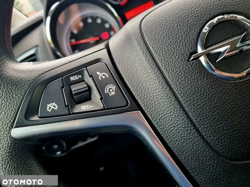 Opel Astra 1.4 ecoFLEX Start/Stop Active - 13