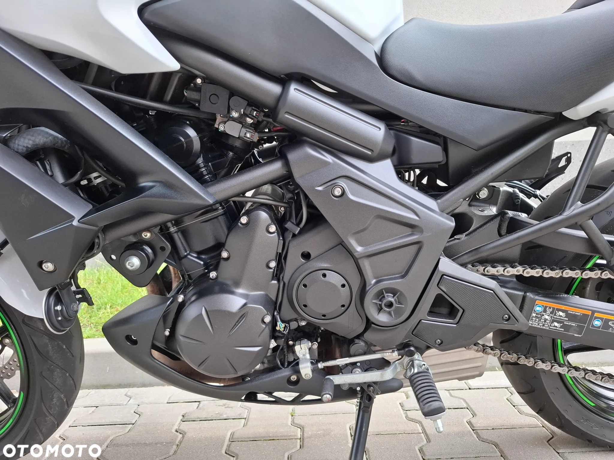 Kawasaki Versys 650 - 16