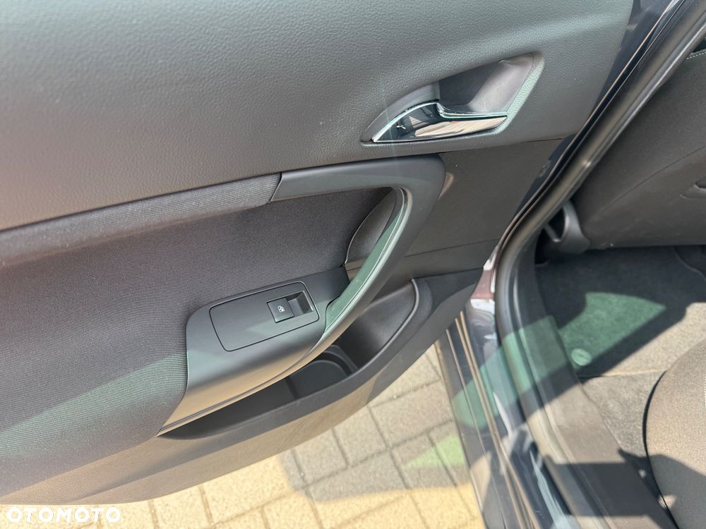 Opel Insignia 2.0 CDTI Cosmo S&S - 17