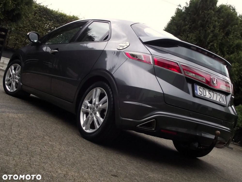 Honda Civic 1.8 Executive - 33