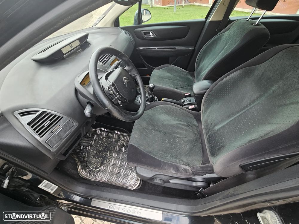 Citroën C4 1.6 HDi 110 Exclusive - 7