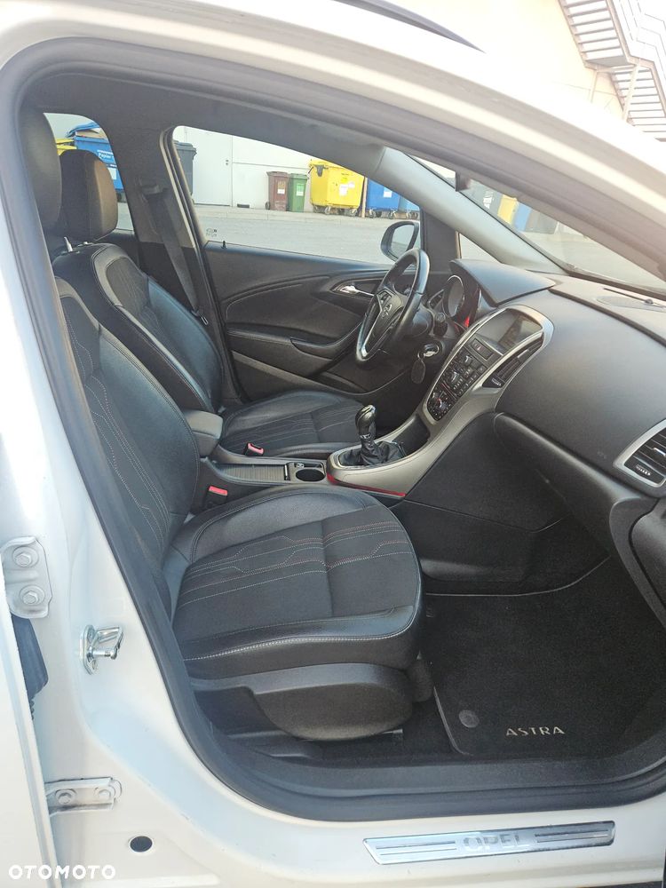 Opel Astra 1.4 Turbo - 23