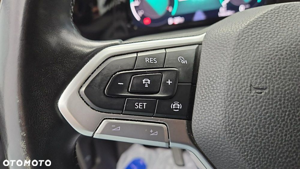 Volkswagen Golf - 16