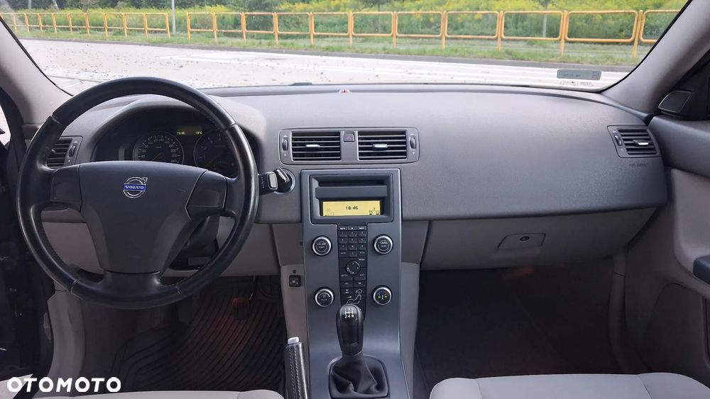 Volvo S40 2.0 Kinetic - 10