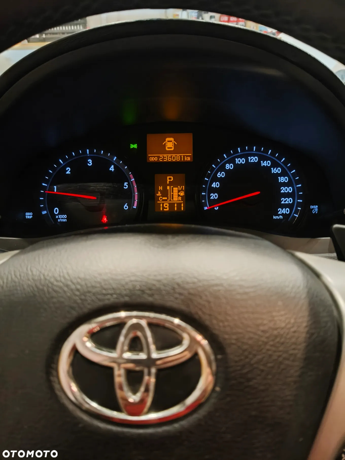 Toyota Avensis - 17