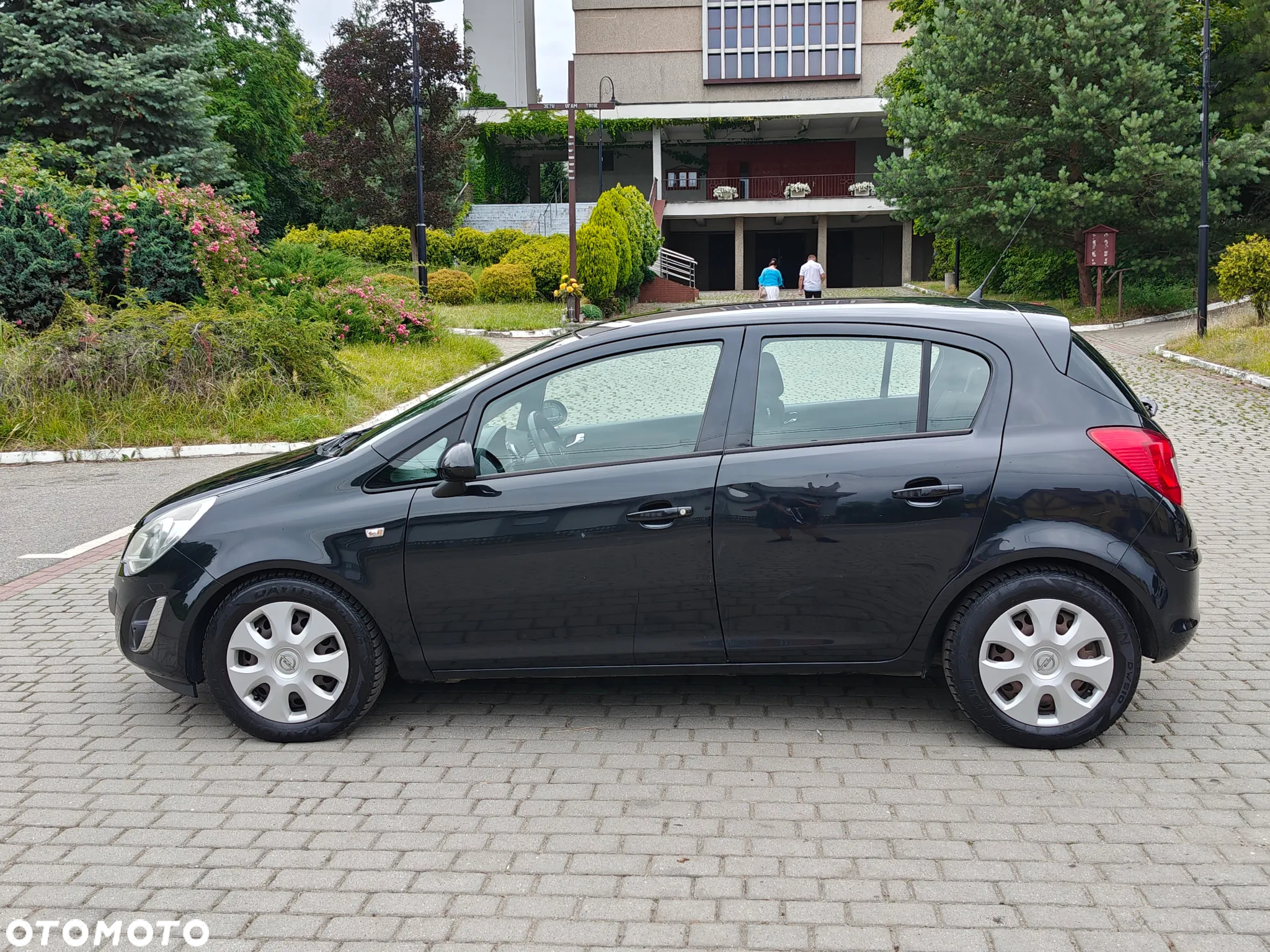 Opel Corsa 1.4 16V Cosmo - 3
