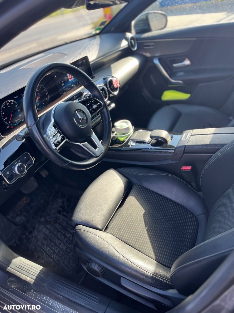 Mercedes-Benz A 180 7G-DCT - 8
