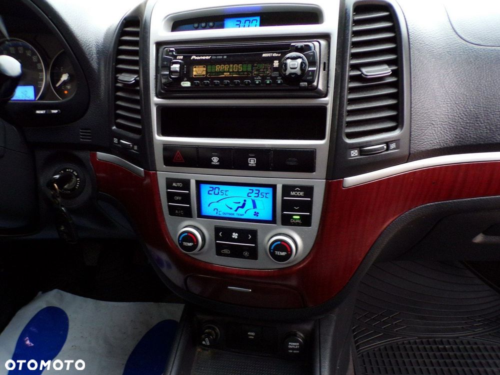 Hyundai Santa Fe - 20