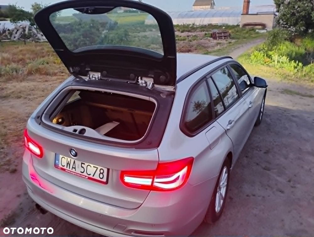 BMW Seria 3 320i xDrive - 20