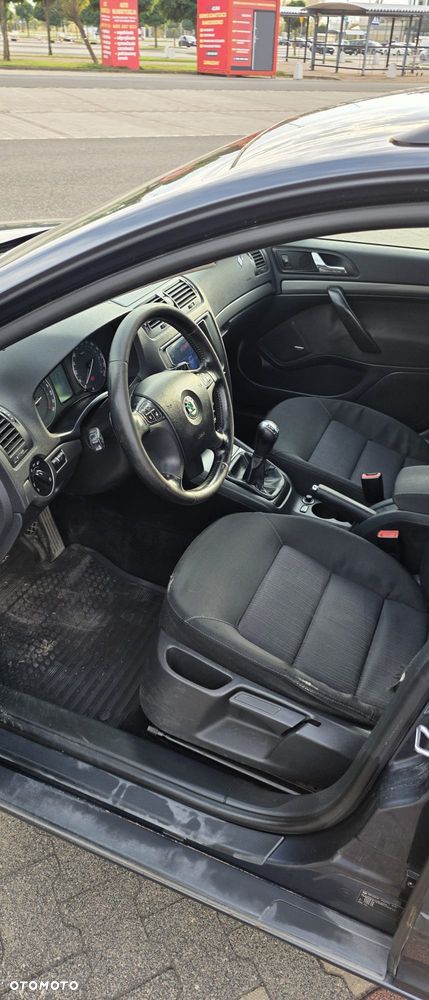Skoda Octavia 1.8 T FSI Elegance - 16