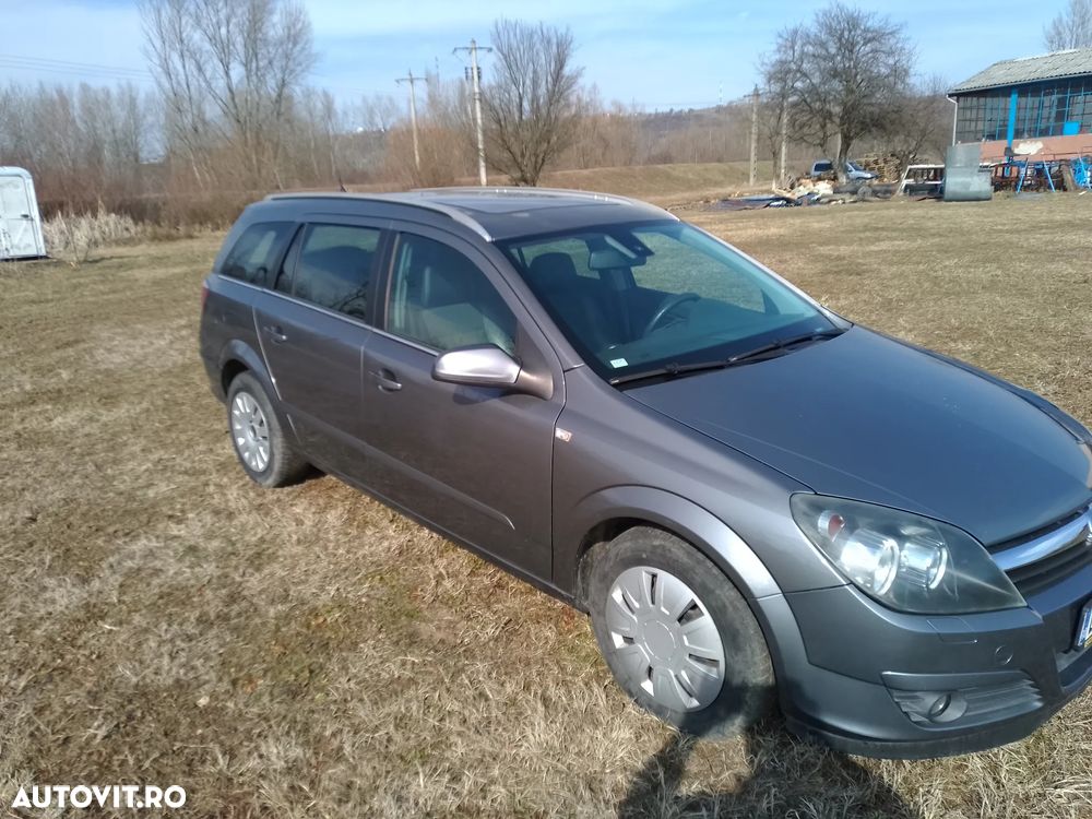 Opel Astra 1.8i Essentia - 1