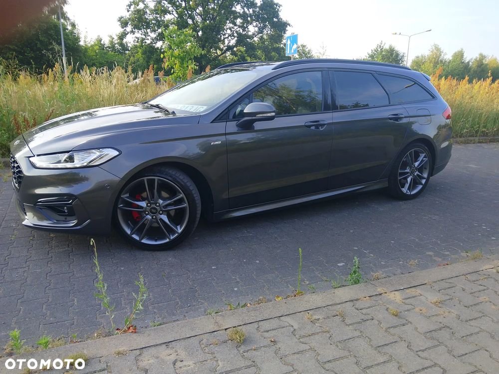 Ford Mondeo - 37