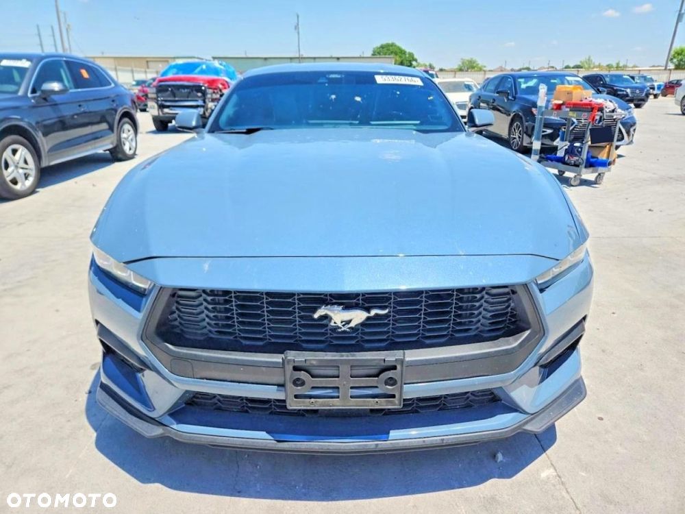Ford Mustang - 2