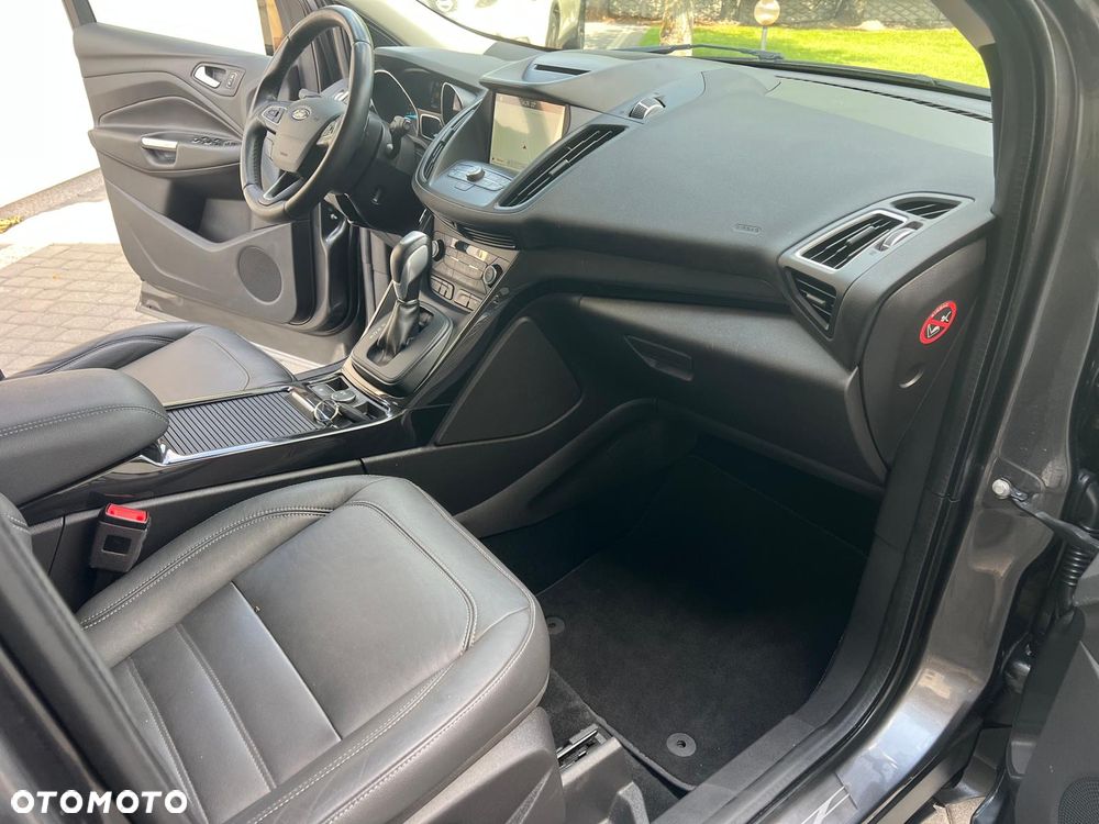 Ford Kuga - 11