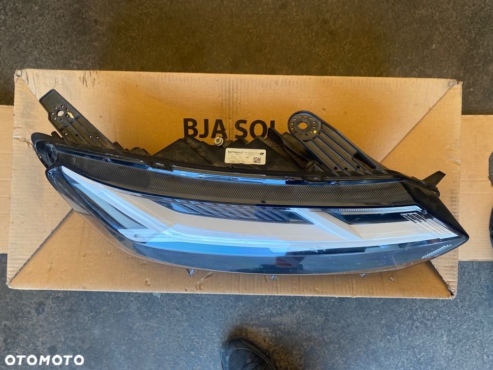 DACIA Sandero III 3 STEPWAY Lift Logan III Jogger LAMPA PRZEDNIA PRAWA REFLEKTOR PRAWY PRZÓD LEDOWA led full led  260107920R biała biały środek   Wwa - 5