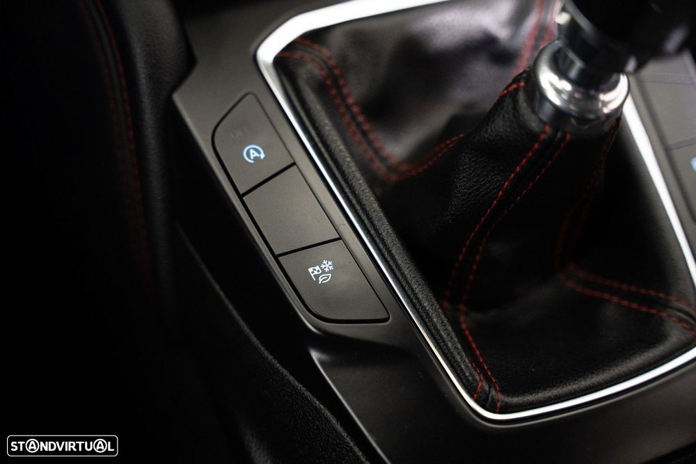 Ford Kuga 1.5 EcoBoost ST-Line - 14