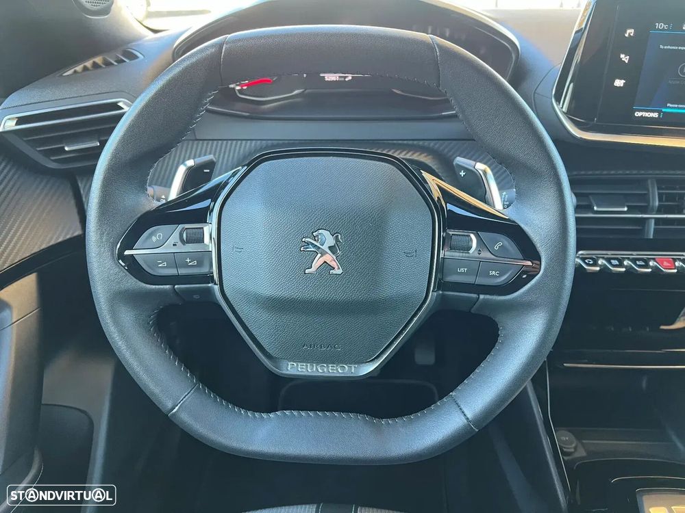 Peugeot 2008 PureTech 130 EAT8 Allure - 24