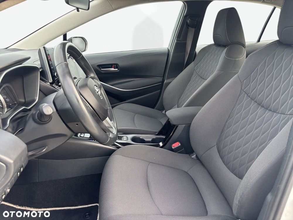 Toyota Corolla - 10