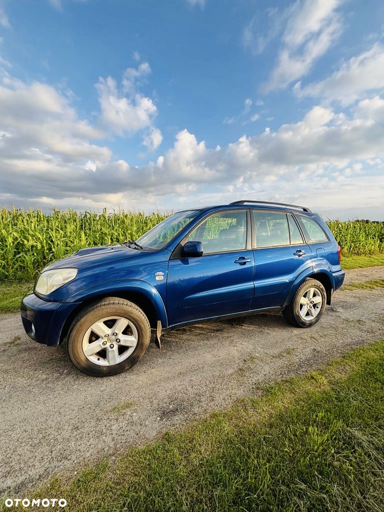Toyota RAV4 - 7
