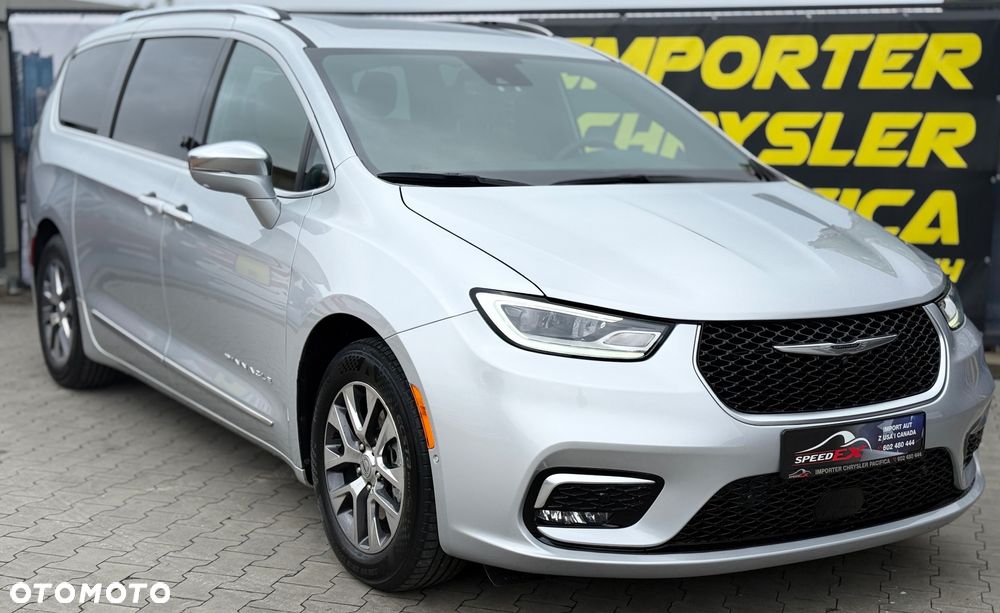 Chrysler Pacifica - 3