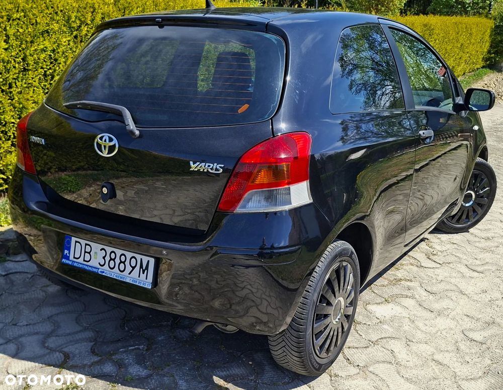 Toyota Yaris 1.0 VVT-i Cool - 3