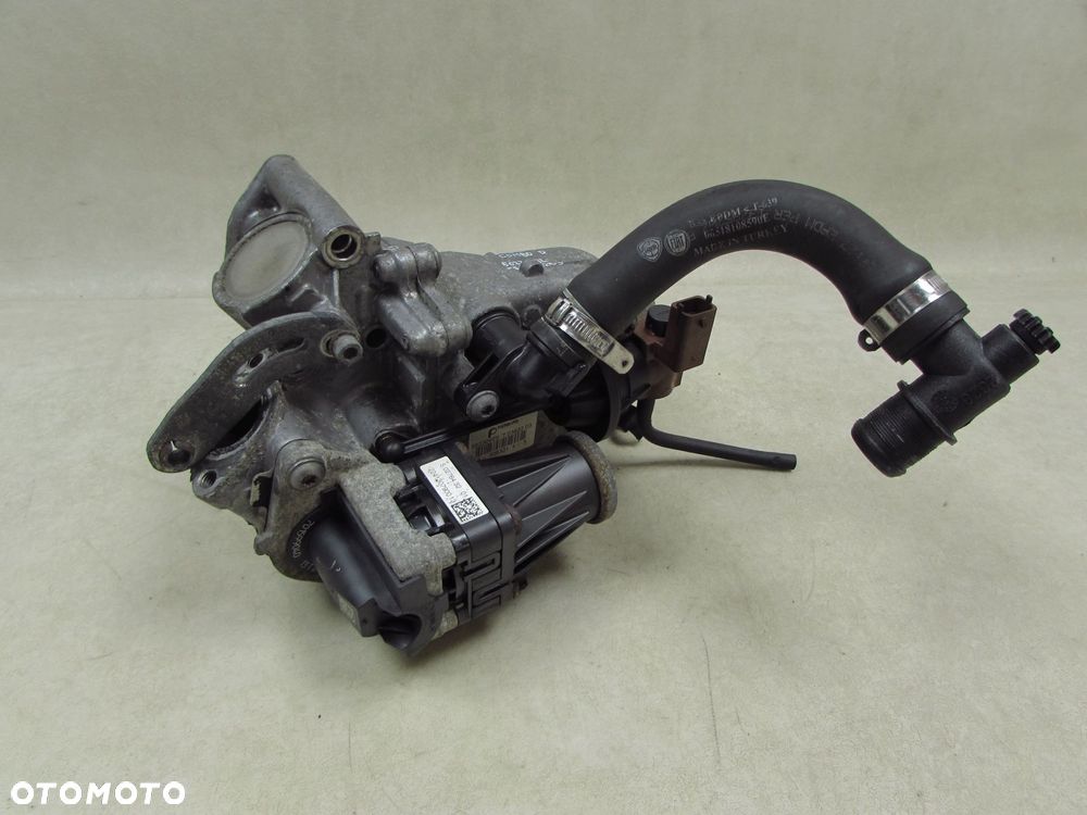 FIAT DOBLO II COMBO D 1.3 M-JET 08-18 ZAWOR CHLODNICZKA SPALIN EGR 50276432 55230929 70362203 - 2