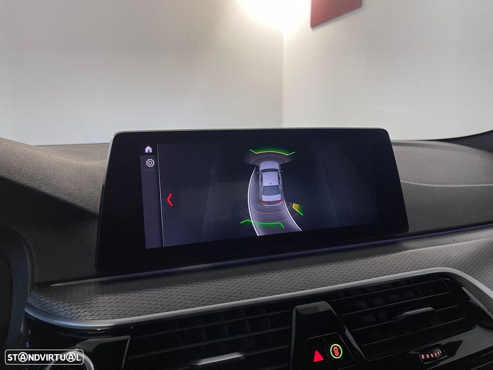 BMW 530 e iPerformance Pack M - 28