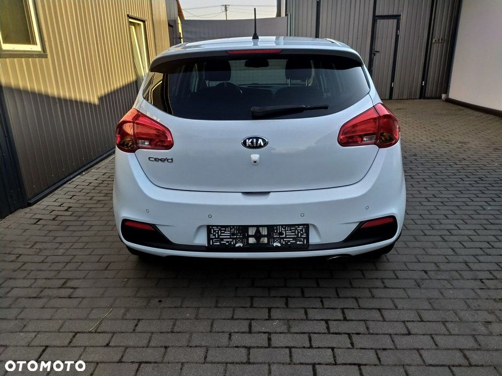 Kia Ceed 1.6 GDI L Business Line DCT - 6