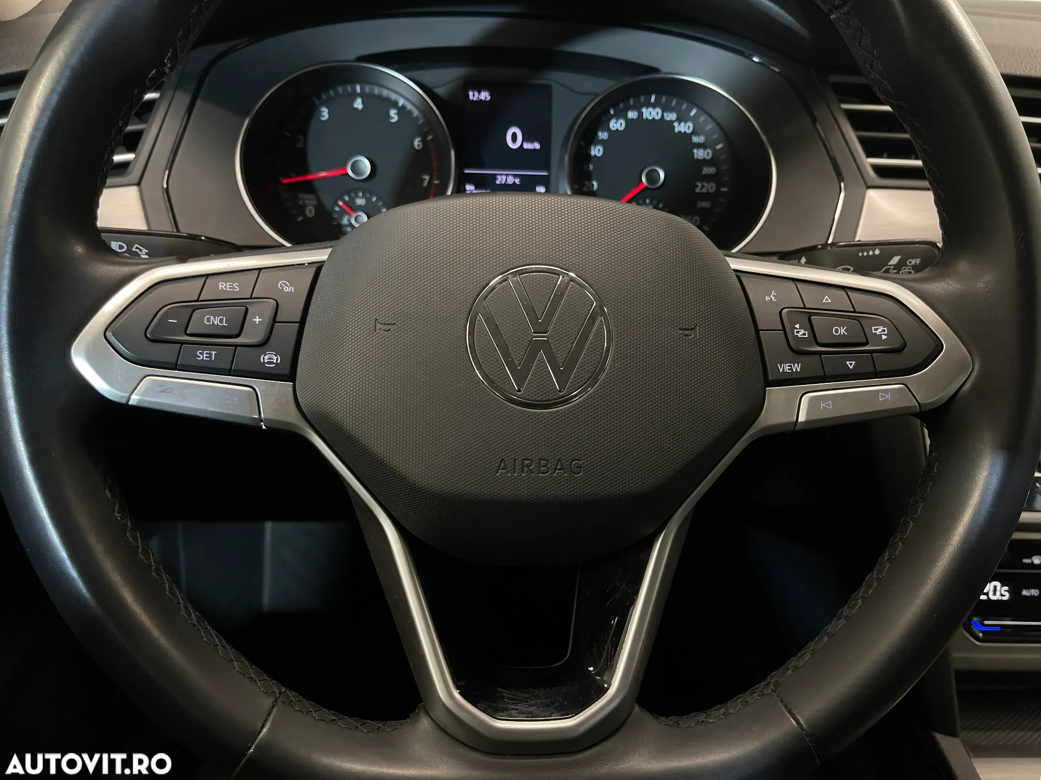 Volkswagen Passat 1.5 TSI ACT Advance - 22
