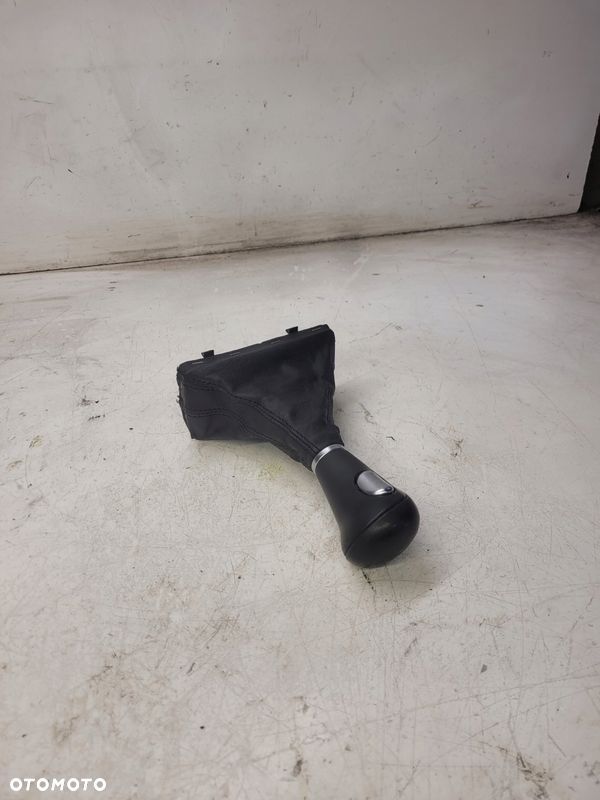 MIESZEK GAŁKA ZMIANY BIEGÓW AUDI A4 A5 8K2713139A - 1