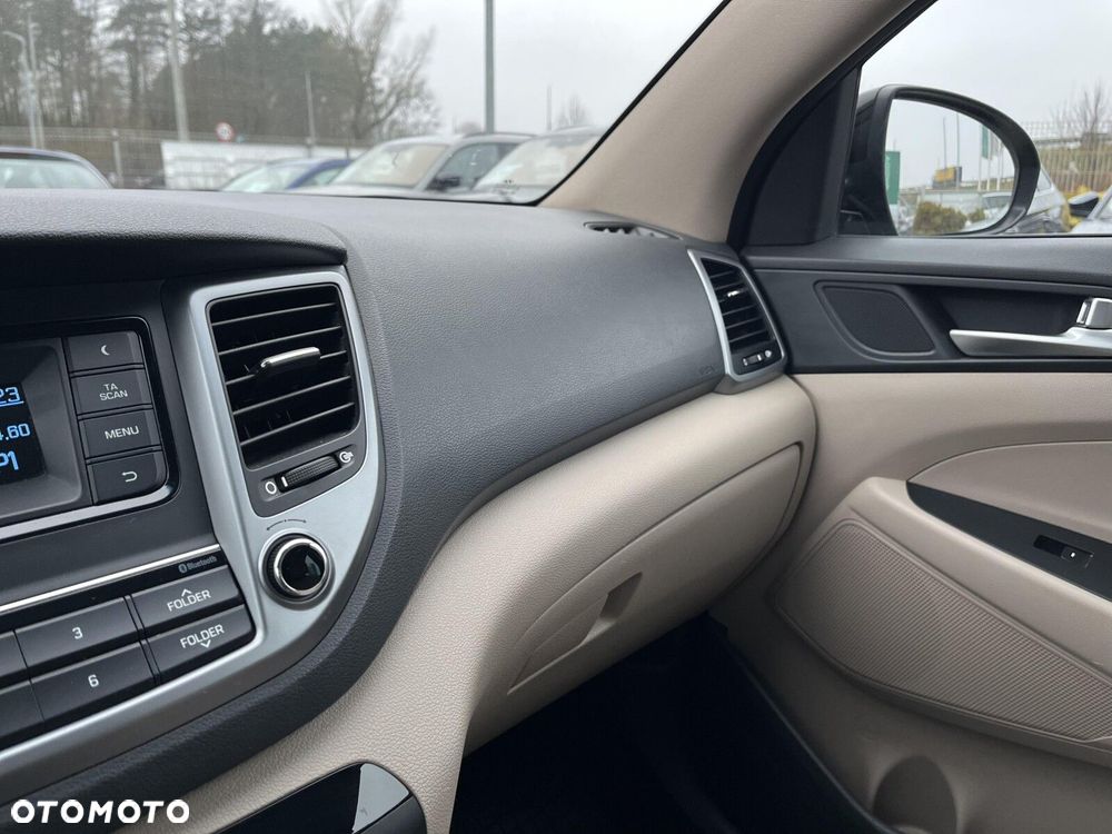 Hyundai Tucson 2.0 CRDI BlueDrive Comfort 2WD - 30