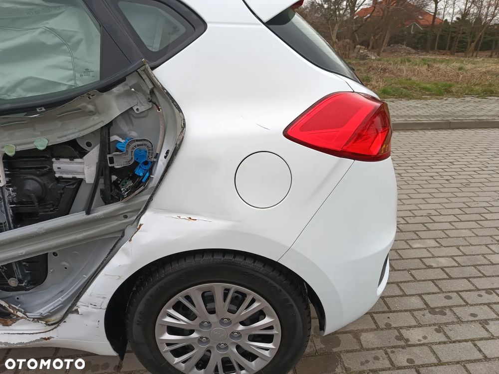 Kia Ceed 1.4 CVVT ISG Dream Team Edition - 21