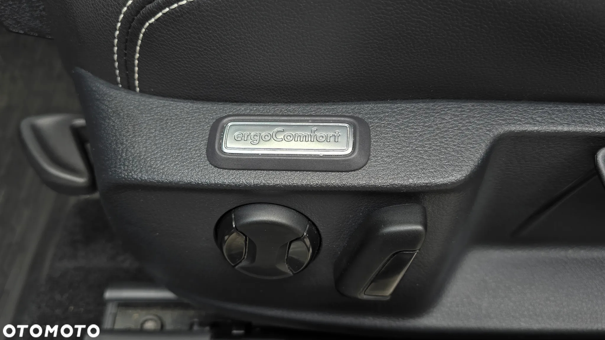 Volkswagen Passat 1.5 TSI EVO Elegance DSG - 19