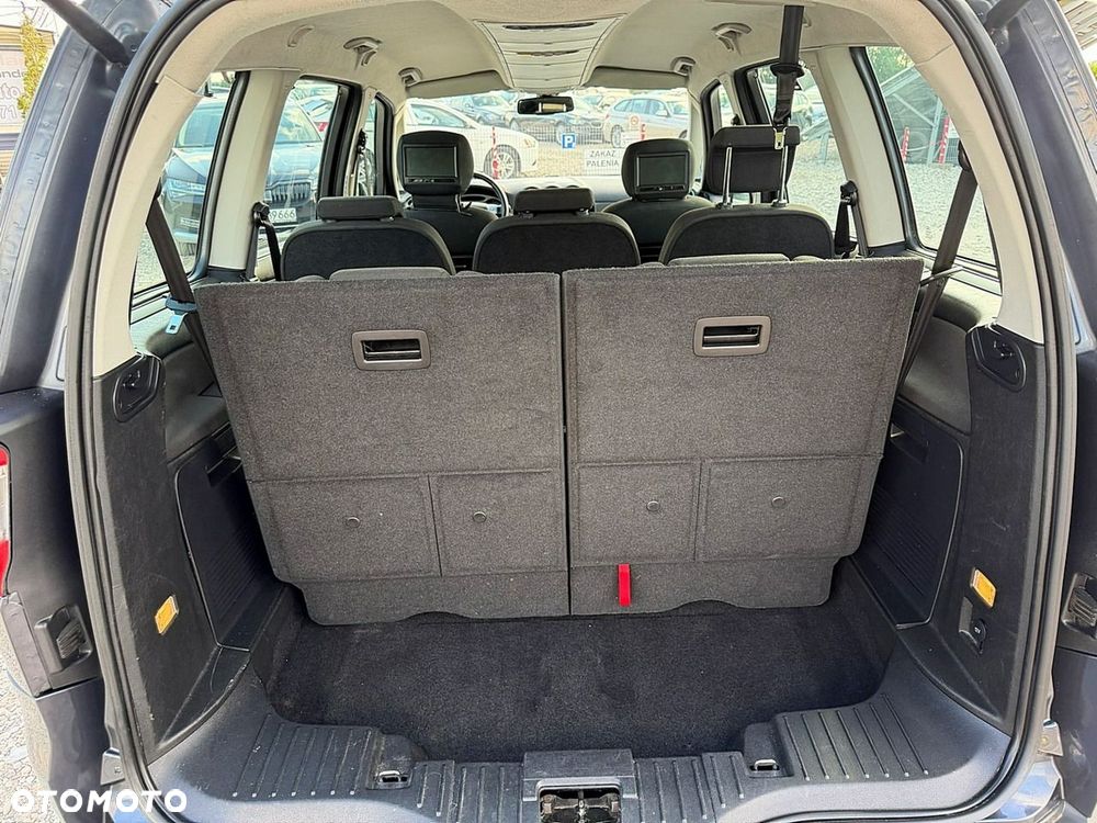 Ford Galaxy - 15