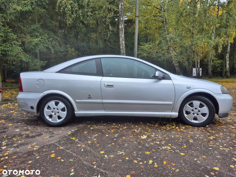 Opel Astra II 2.2 Sport - 3