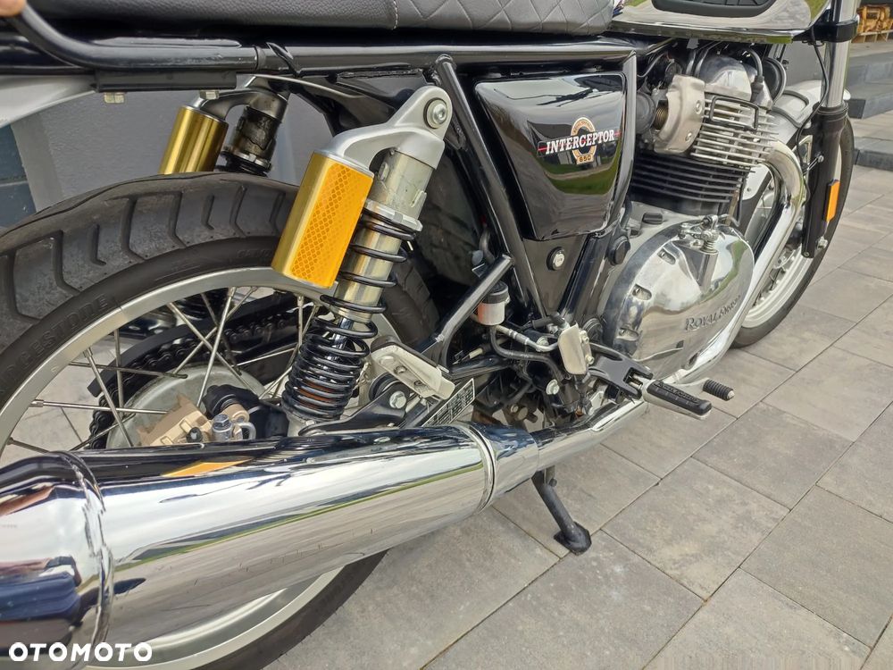 Royal Enfield Interceptor - 22