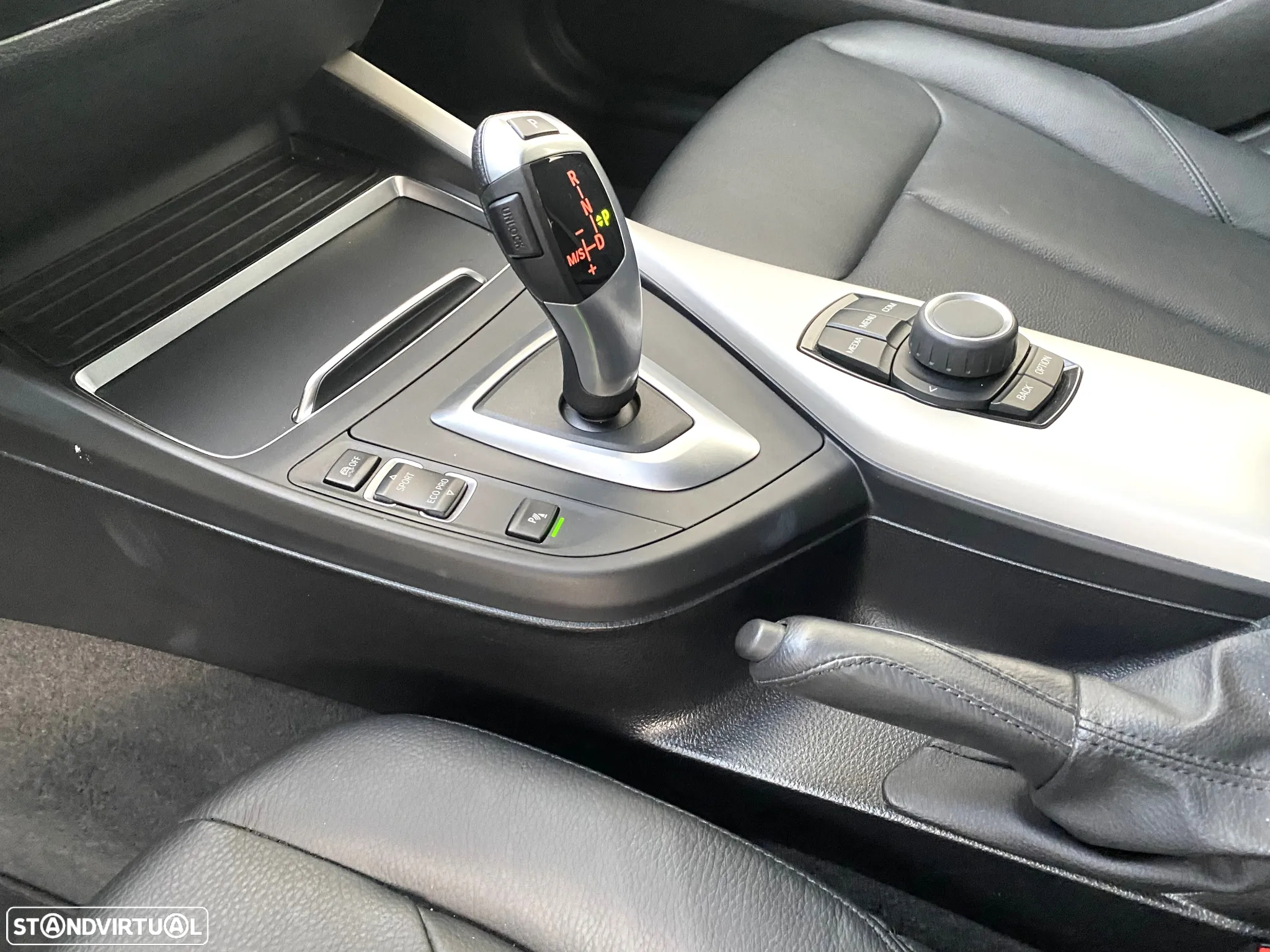 BMW 116 d Auto - 29