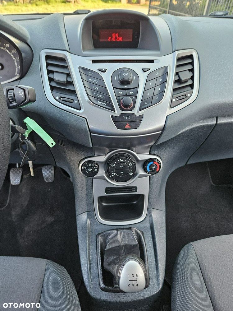 Ford Fiesta - 13
