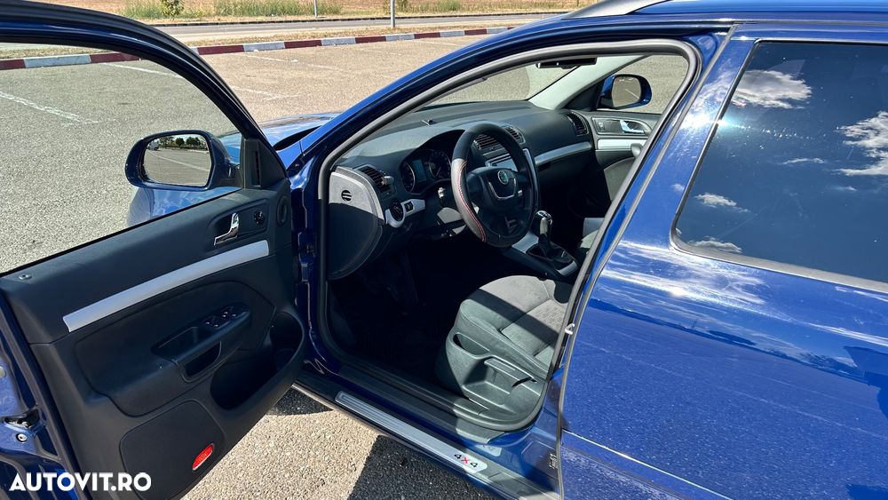Skoda Octavia Combi 2.0 TDI DPF Ambient 4x4 - 3