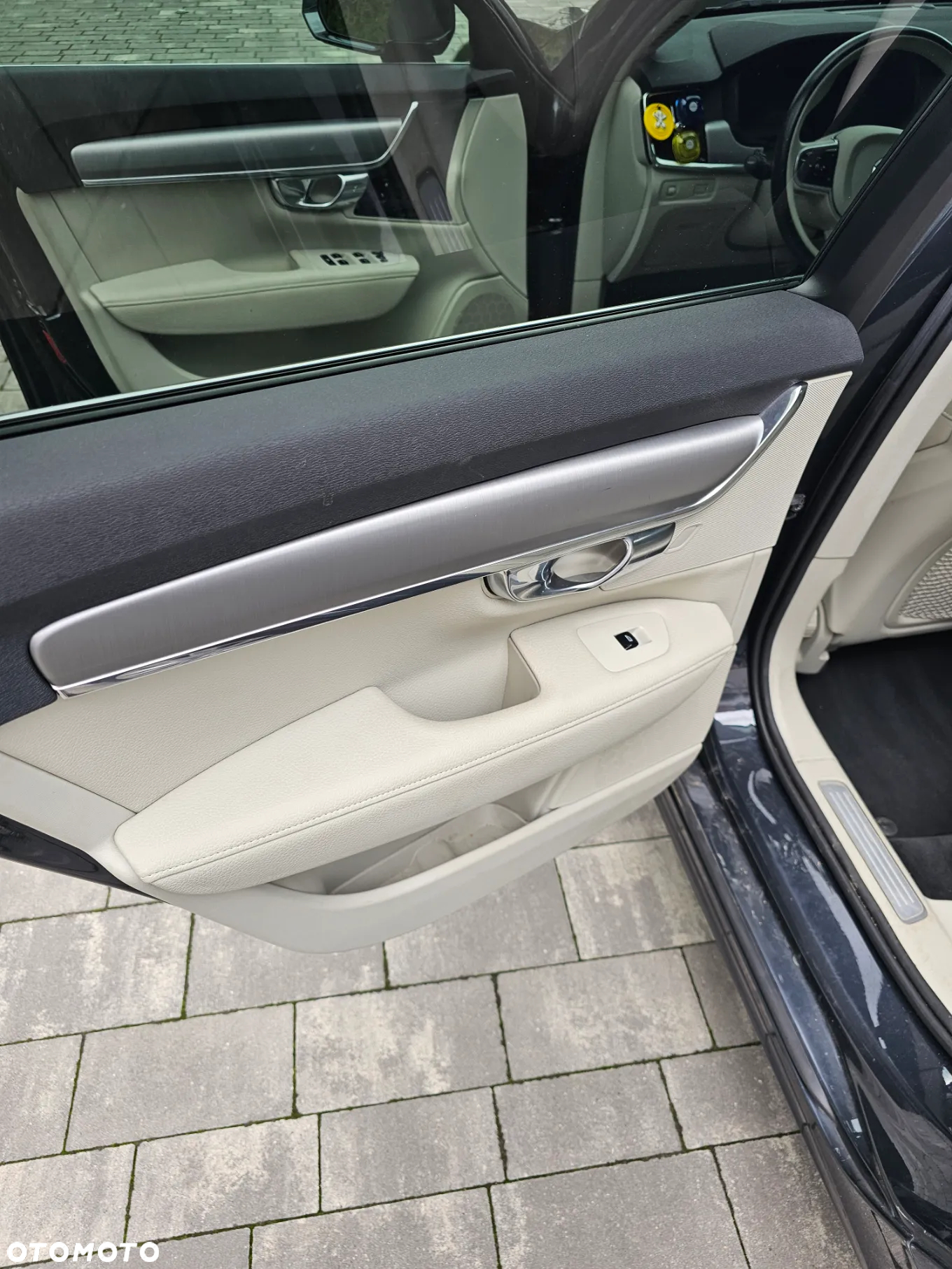 Volvo V90 D4 Geartronic Momentum - 16