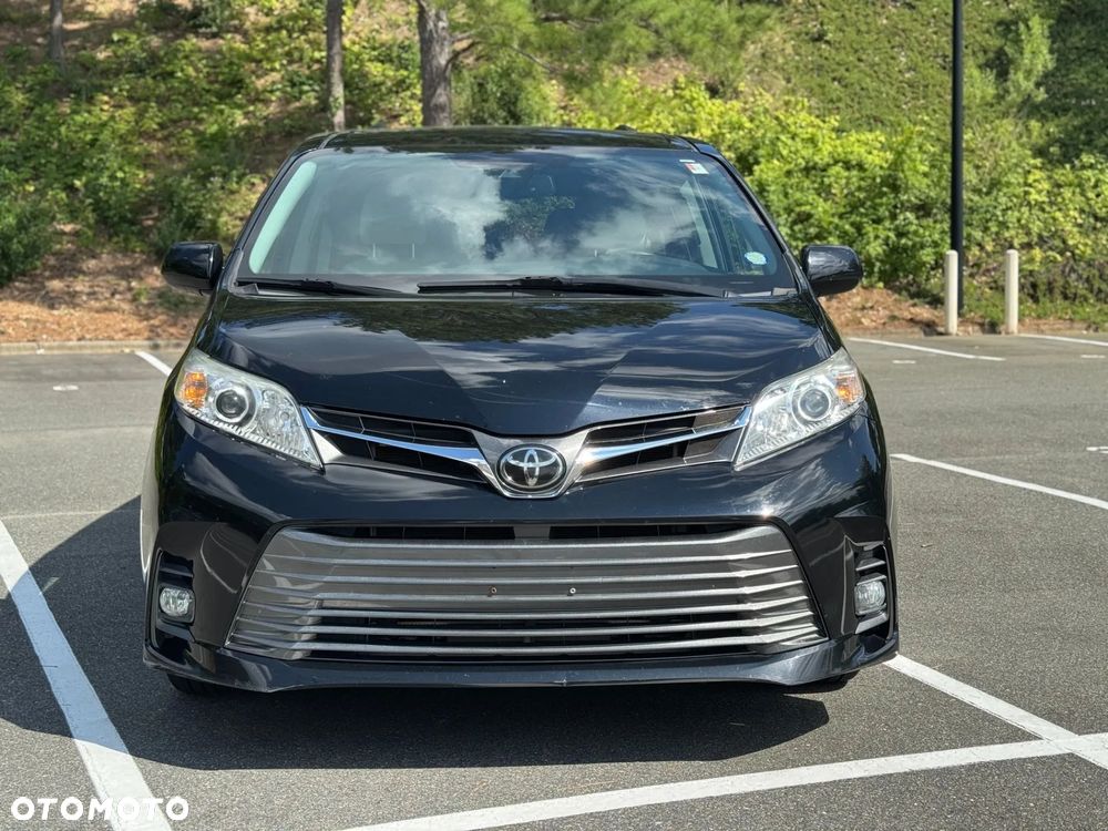 Toyota Sienna 3.5 V6 XLE AWD - 2