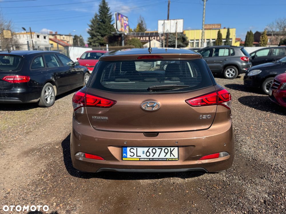 Hyundai i20 blue 1.2 YES Gold - 7