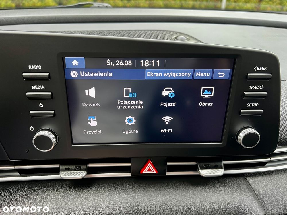 Hyundai Elantra 1.6 Executive - 32
