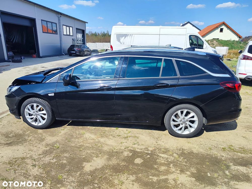 Opel Astra 1.6 BiTurbo D (CDTI) Start/Stop Innovation - 9