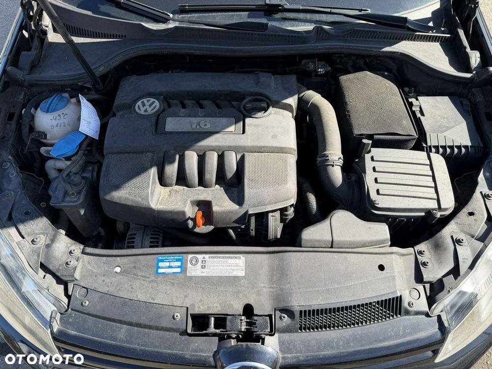 Volkswagen Golf - 24