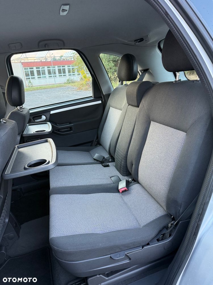 Opel Meriva 1.6 16V Essentia - 28