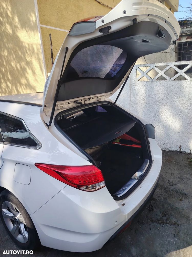 Hyundai i40 1.7 CRDI DPF Highway - 4